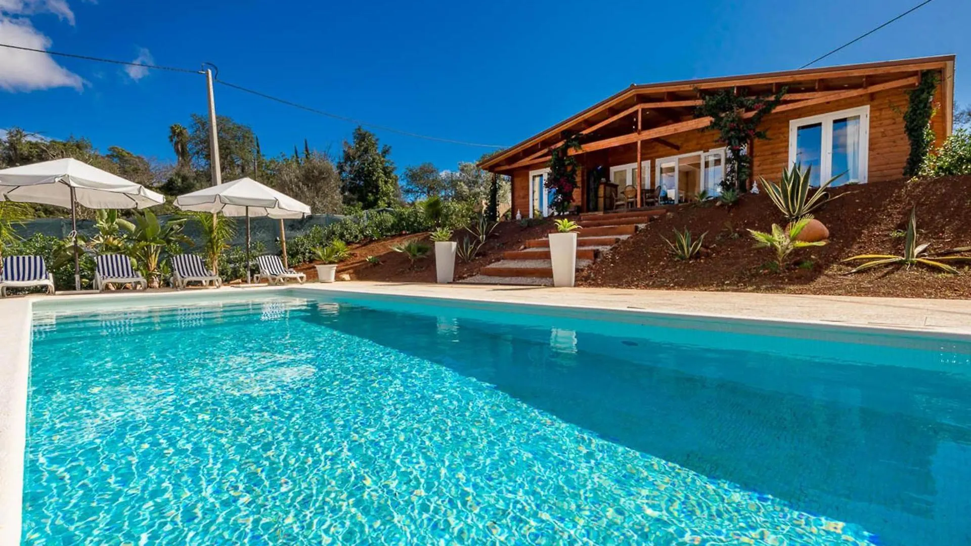 Design Chalet In Albufeira With Private Pool